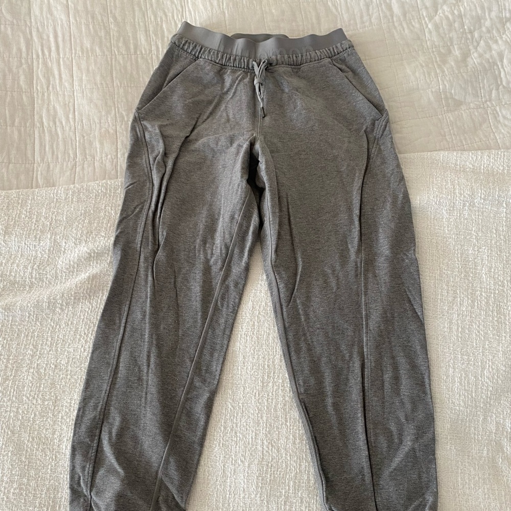 Lululemon Grey Women’s Jogger Sweatpants Size 4